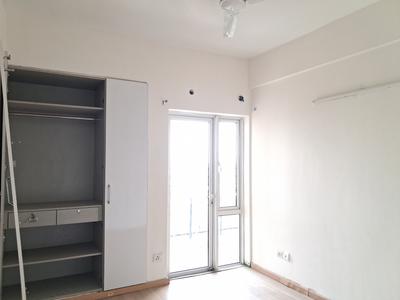 Bedroom Image of 1609 Sq.ft 3 BHK Apartment / Flat for sale in DLF Capital Greens Phase 1 And 2, Karampura New Delhi for Rs. 25000000