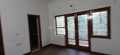 Bedroom Image of 2150 Sq.ft 3.5 BHK Apartment / Flat for sale in Zhuku Apartments, Sector 65 Faridabad for Rs. 11500000