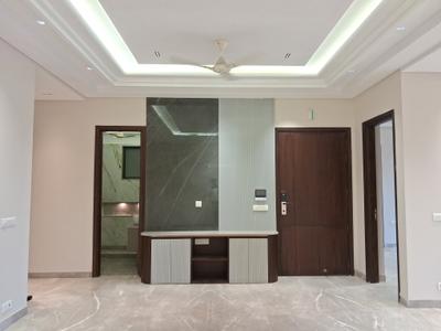 Dining Area Image of 2700 Sq.ft 4 BHK Builder Floor for sale in Paschim Vihar New Delhi for Rs. 50000000