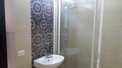 Bathroom Image of 1385 Sq.ft 3 BHK Apartment / Flat for sale in Prateek Wisteria, Sector 77 Noida for Rs. 18500000