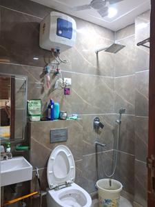 Bedroom Two Image of 990 Sq.ft 2 BHK Builder Floor for rent in Mansarover Garden New Delhi for Rs. 40000