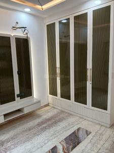 Bedroom Image of 2100 Sq.ft 6 BHK Builder Floor for sale in Sector 11 Rohini New Delhi for Rs. 35000000