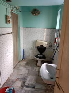 Bathroom Image of 850 Sq.ft 2 BHK Apartment / Flat for sale in Beliaghata Kolkata for Rs. 6000000
