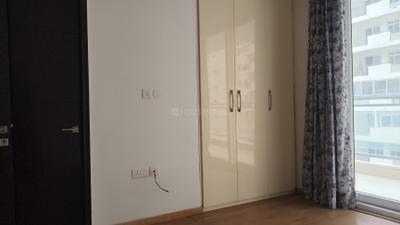 Bedroom Image of 2500 Sq.ft 3.5 BHK Apartment / Flat for sale in Mahagun Mezzaria, Sector 78 Noida for Rs. 43000000