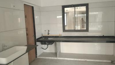 Kitchen Image of 2850 Sq.ft 3 BHK Apartment / Flat for rent in Nikol Ahmedabad for Rs. 25000