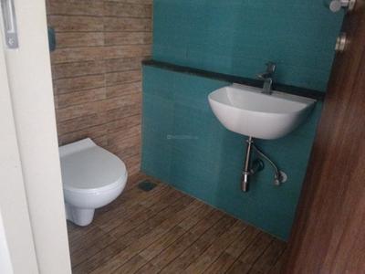 Bathroom Image of 450 Sq.ft 1 BHK Apartment / Flat for rent in Lodha Quality Home Tower 6, Thane West Thane for Rs. 27000