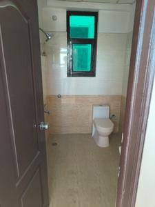 Bathroom Image of 1420 Sq.ft 2.5 BHK Apartment / Flat for sale in Husainganj Lucknow for Rs. 8449000