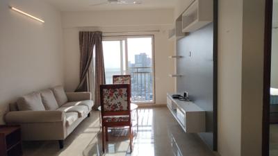 Living Room Image of 850 Sq.ft 2 BHK Apartment / Flat for rent in Shapoorji Pallonji BKC 28, Bandra East Mumbai for Rs. 120000