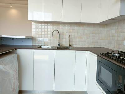 Kitchen Image of 2105 Sq.ft 3 BHK Apartment / Flat for rent in Supertech Supernova, Sector 94 Noida for Rs. 67500