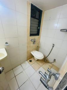 Bathroom Image of 1100 Sq.ft 2 BHK Apartment / Flat for rent in Erandwane Pune for Rs. 32000