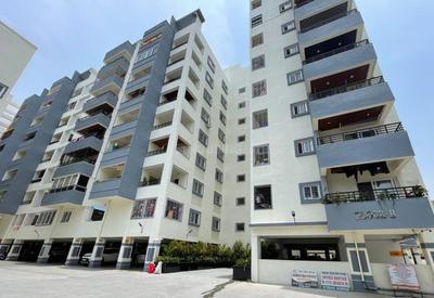 Image of 1250 Sq.ft 2 BHK Apartment / Flat for sale in Kukatpally, Hyderabad for Rs. 10800000