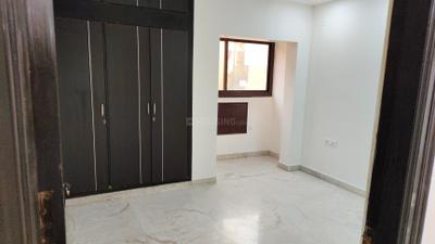 Bedroom Image of 1300 Sq.ft 3 BHK Apartment / Flat for rent in Shikha Apartments, Patparganj New Delhi for Rs. 35000