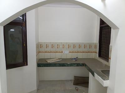 Kitchen Image of 950 Sq.ft 3 BHK Builder Floor for sale in Laxmi Nagar New Delhi for Rs. 7000000