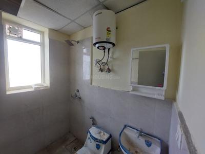 Bathroom Image of 746 Sq.ft 3 BHK Apartment / Flat for sale in Pyramid Altia, Sector 70 Gurgaon for Rs. 9200000