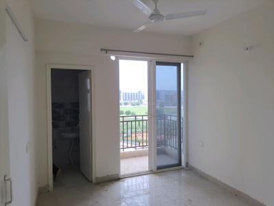 Bedroom Image of 842 Sq.ft 3 BHK Apartment / Flat for sale in Signature Global Golf Green, Sector 79 Gurgaon for Rs. 6900000