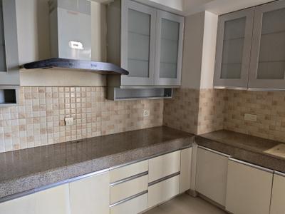Kitchen Image of 1700 Sq.ft 3 BHK Apartment / Flat for rent in Shalimar Oneworld Vista, Gomti Nagar Lucknow for Rs. 42000
