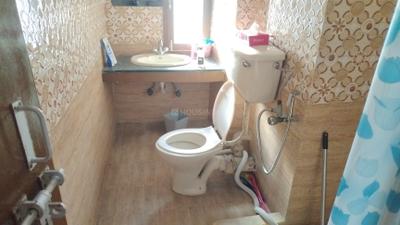 Image of 1500 Sq.ft 2.5 BHK Apartment / Flat for rent in Green Heavens Apartment, Sector 4 Dwarka, New Delhi for Rs. 40000