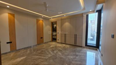 Bedroom Image of 3600 Sq.ft 4 BHK Builder Floor for rent in Greater Kailash II New Delhi for Rs. 400000