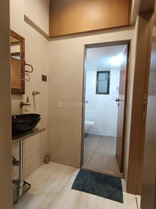 Bathroom Image of 1100 Sq.ft 3 BHK Apartment / Flat for rent in Borivali West Mumbai for Rs. 80000