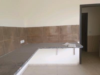 Kitchen Image of 2906 Sq.ft 3 BHK Apartment / Flat for sale in BPTP Amstoria , Sector 102 Gurgaon for Rs. 27500000