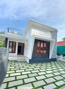Image of 900 Sq.ft 3 BHK Independent House for sale in Panayikulam, Kochi for Rs. 4500000