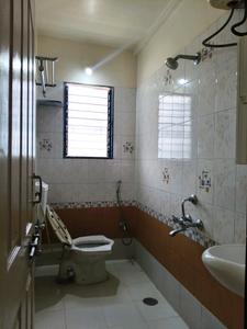 Common Bathroom Image of 1435 Sq.ft 4 BHK Apartment / Flat for rent in Nigdi Pune for Rs. 60000