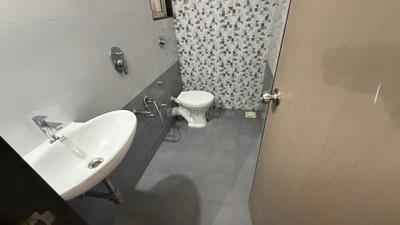 Bathroom Image of 830 Sq.ft 2 BHK Apartment / Flat for sale in DSS Mahavir Kalpavruksha, Kasarvadavali Thane for Rs. 12500000