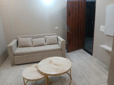 Living Room Image of 850 Sq.ft 1 BHK Builder Floor for rent in Sector 46 Gurgaon for Rs. 34000