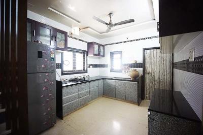 Kitchen Image of 2925 Sq.ft 4 BHK Independent House for sale in Hansol Ahmedabad for Rs. 15500000