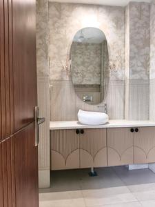 Common Bathroom Image of 1850 Sq.ft 3 BHK Builder Floor for sale in Sector 46 Gurgaon for Rs. 27500000