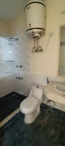 Bathroom Image of 2450 Sq.ft 3.5 BHK Builder Floor for rent in Unitech Residency Greens, Sector 46 Gurgaon for Rs. 75000