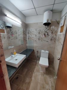Bathroom Image of 435 Sq.ft 1 RK Studio for rent in Paramount Golfforeste Premium Apartments, Surajpur Greater Noida for Rs. 17000