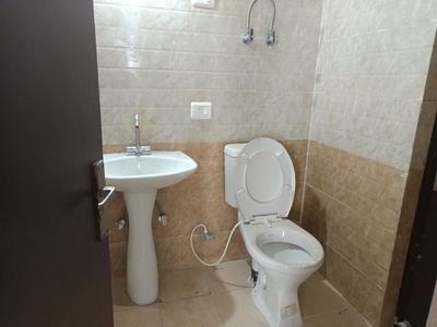 Image of 1300 Sq.ft 3 BHK Apartment / Flat for rent in Gardenia Glory, Sector 46, Noida for Rs. 35000
