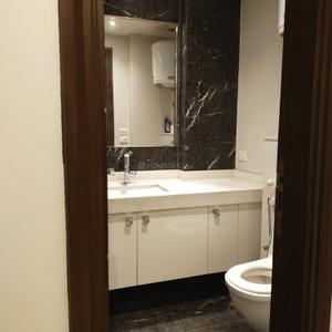 Bathroom Image of 1800 Sq.ft 3 BHK Builder Floor for rent in Nizamuddin East New Delhi for Rs. 240000