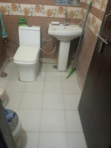 Bathroom Image of 450 Sq.ft 1 BHK Apartment / Flat for sale in Noida Extension Greater Noida for Rs. 2100000