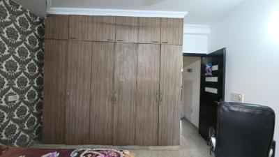 Bedroom Image of 1350 Sq.ft 3 BHK Builder Floor for rent in Pitampura New Delhi for Rs. 66000