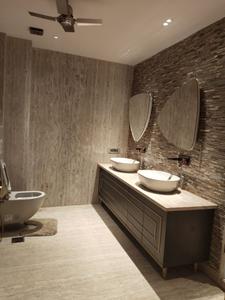 Bathroom Image of 2300 Sq.ft 3 BHK Builder Floor for sale in Defence Colony New Delhi for Rs. 135000000