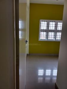 Hall Image of 800 Sq.ft 2 BHK Apartment / Flat for rent in Nungambakkam Chennai for Rs. 35000