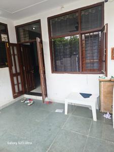 Bedroom Image of 1800 Sq.ft 2 BHK Builder Floor for rent in Gomti Nagar Lucknow for Rs. 25000