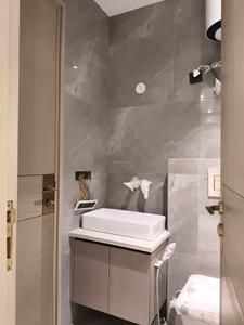 Common Bathroom Image of 2799 Sq.ft 4 BHK Builder Floor for sale in Uppal Southend, Sector 49 Gurgaon for Rs. 36500000