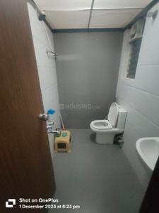 Bathroom Image of 1174 Sq.ft 2 BHK Apartment / Flat for rent in Rahul Park, Warje Pune for Rs. 31000