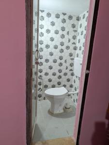 Bathroom Image of 900 Sq.ft 2 BHK Independent House for rent in Whitefield Bengaluru for Rs. 14000