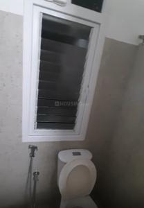 Bathroom Image of 915 Sq.ft 3 BHK Apartment / Flat for rent in Urbanrise Revolution One, Padur Chennai for Rs. 26000