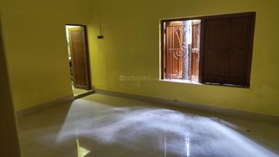 Bedroom Image of 1500 Sq.ft 3 BHK Duplex for rent in Regent Park Kolkata for Rs. 19000