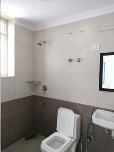 Common Bathroom Two Image of 2000 Sq.ft 3 BHK Apartment / Flat for rent in CGHS HMM Employees Apartments, Sector 10 Dwarka New Delhi for Rs. 43000