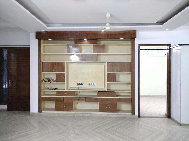 Surya Lavish Floor Main Image 1