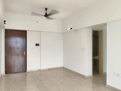 Living Room Image of 800 Sq.ft 2.5 BHK Apartment / Flat for sale in The Atmosphere Phase 1, Mulund West Mumbai for Rs. 25000000