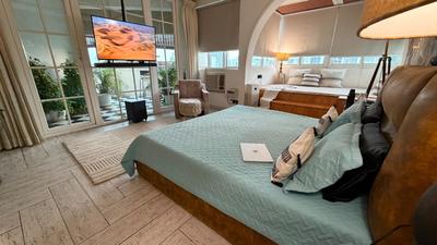 Bedroom Image of 3200 Sq.ft 4 BHK Apartment / Flat for sale in Malibu Town Floors, Sector 47 Gurgaon for Rs. 49000000