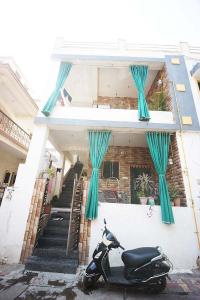 Image of 2043 Sq.ft 4 BHK Independent House for sale in Amraiwadi, Ahmedabad for Rs. 19500000