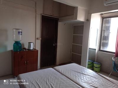 Bedroom Image of Mahesh thombare in Vile Parle West, Mumbai